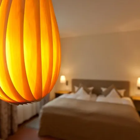 Deutscher Hof Hotel *