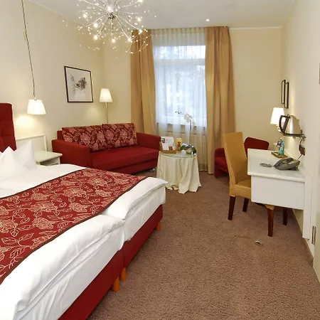 Deutscher Hof מלון