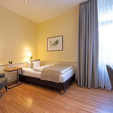 Hotel Deutscher Hof 3*