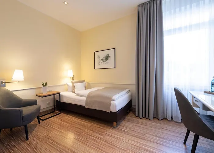 Deutscher Hof Hotel 3*