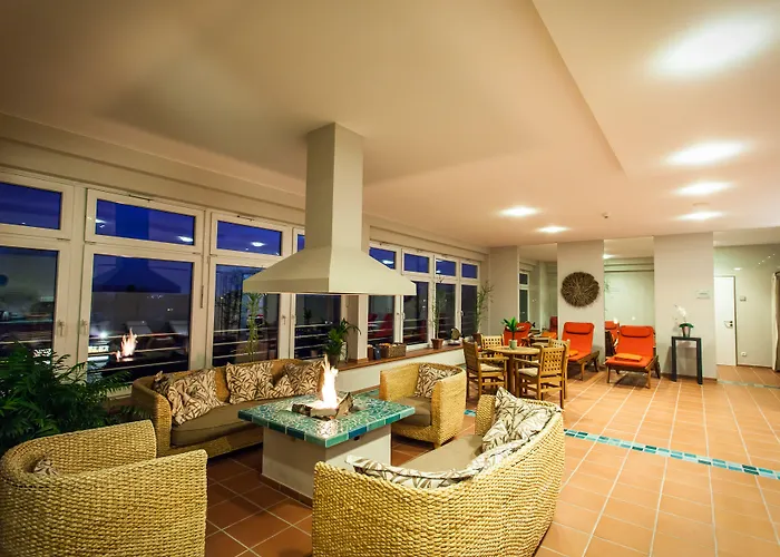 杜特斯赫尔酒店 3* 特里尔