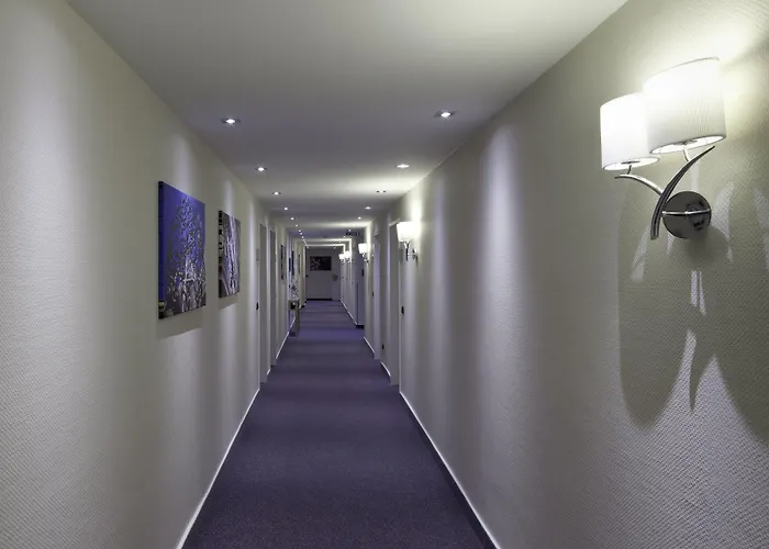 杜特斯赫尔酒店